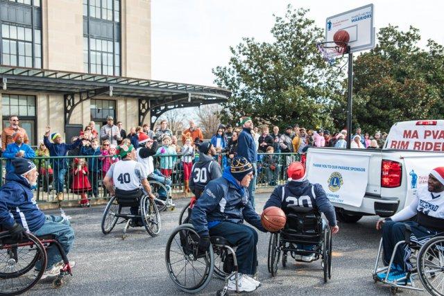 Dominion Christmas Parade 2016